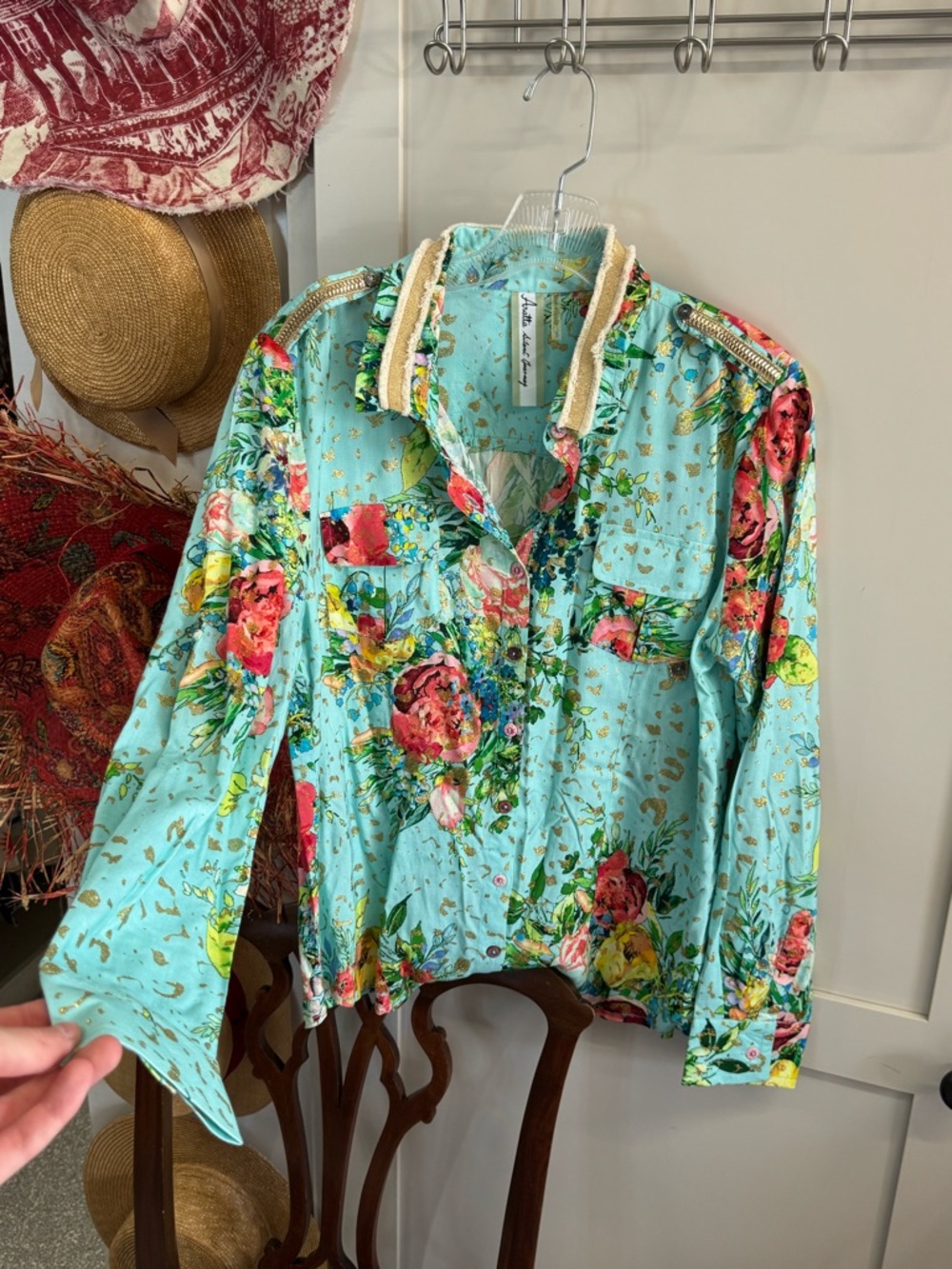 ARATTA Floral Button-Up Blouse in Aqua with Pink & Yellow Roses